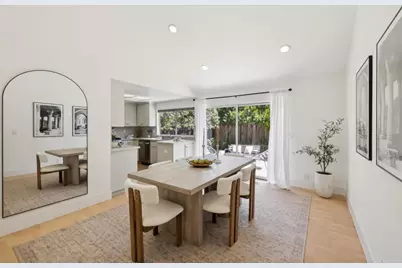 1086 Robbia Dr, Sunnyvale, CA 94087 - Photo 12