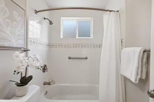 Maxine Ave, San Mateo, CA 94401 - Photo 16