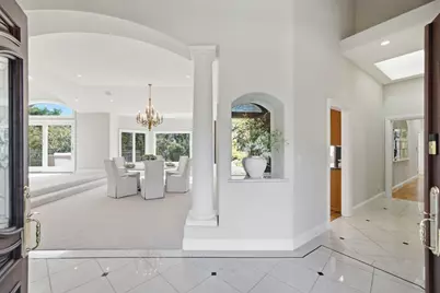 27960 Roble Blanco Ct, Los Altos Hills, CA 94022 - Photo 4