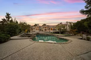 27960 Roble Blanco Ct, Los Altos Hills, CA 94022 - Photo 54