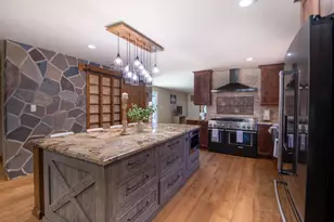 3885 Maui Dr, San Jose, CA 95111 - Photo 8