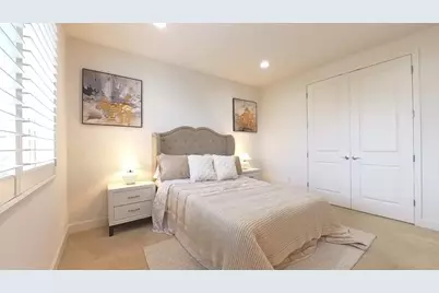 322 N Fair Oaks Ave, Sunnyvale, CA 94085 - Photo 12