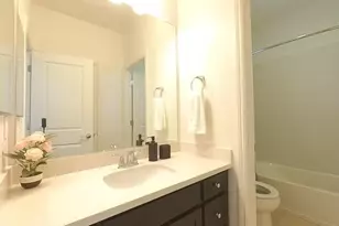 322 N Fair Oaks Ave, Sunnyvale, CA 94085 - Photo 16