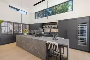 947 Colonial Ln, Palo Alto, CA 94303 - Photo 10