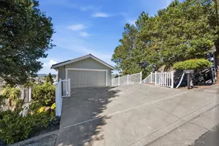 1209 North Rd, Belmont, CA 94002 - Photo 44