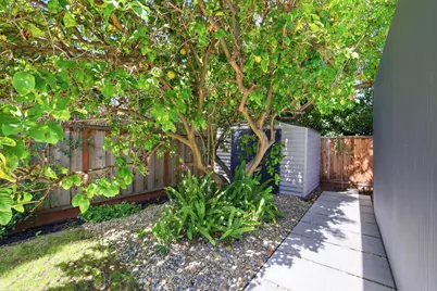 3992 Bibbits Dr, Palo Alto, CA 94303 - Photo 34