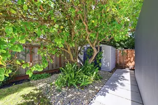3992 Bibbits Dr, Palo Alto, CA 94303 - Photo 34