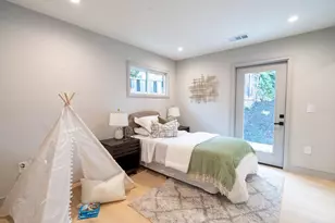 17293 Sereno Ct, Monte Sereno, CA 95030 - Photo 12