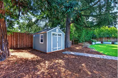 82 Loucks Ave, Los Altos, CA 94022 - Photo 32