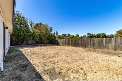 318 Linda Dr, San Pablo, CA 94806 - Photo 20