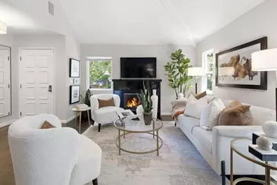 2049 Foxhall Loop, San Jose, CA 95125 - Photo 4