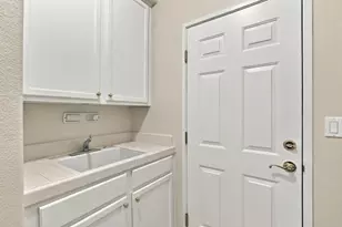 9066 Village View Loop, San Jose, CA 95135 - Photo 32