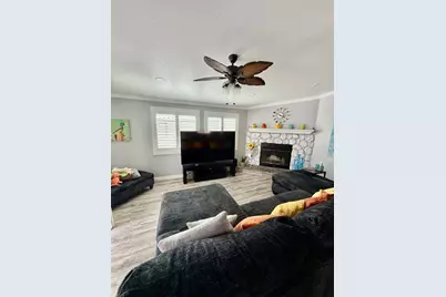 652 Hermitage 652, San Jose, CA 95134 - Photo 2