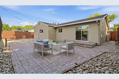 2441 Johnson Pl, Santa Clara, CA 95050 - Photo 14