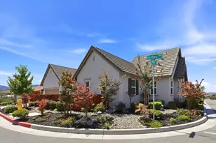 1181 McClellan St, Hollister, CA 95023 - Photo 2