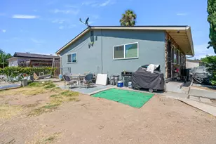 2439 Clyda Dr, San Jose, CA 95116 - Photo 2