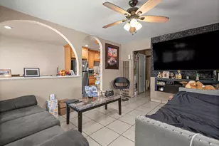 2439 Clyda Dr, San Jose, CA 95116 - Photo 16