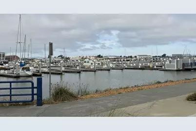 104 Wilson Ave, Vallejo, CA 94590 - Photo 16