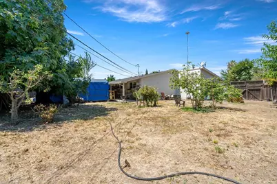 2442 Clyda Dr, San Jose, CA 95116 - Photo 6