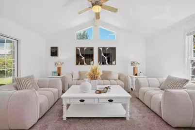 683 Choctaw Ct, San Jose, CA 95123 - Photo 14
