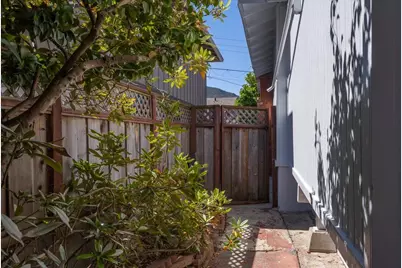 16 Malavear Ct, Pacifica, CA 94044 - Photo 20