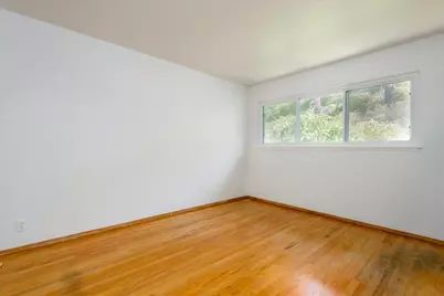16 Malavear Ct, Pacifica, CA 94044 - Photo 12