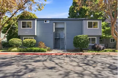 24 Emery Bay Dr, Emeryville, CA 94608 - Photo 22