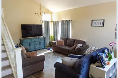 972 San Gabriel, Soledad, CA 93960 - Photo 2