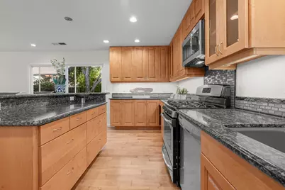 441 Poppy Pl, Mountain View, CA 94043 - Photo 14