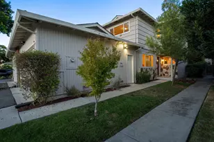 441 Poppy Pl, Mountain View, CA 94043 - Photo 2