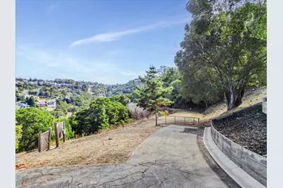 3325 Lower Lock, Belmont, CA 94002 - Photo 12