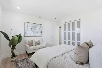 300 Fair Haven Rd, Alameda, CA 94501 - Photo 18