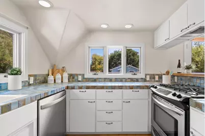 230 Alhambra Ave, Santa Cruz, CA 95062 - Photo 14