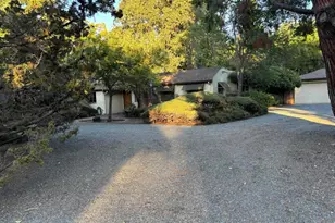845 Los Robles Ave, Palo Alto, CA 94306 - Photo 1