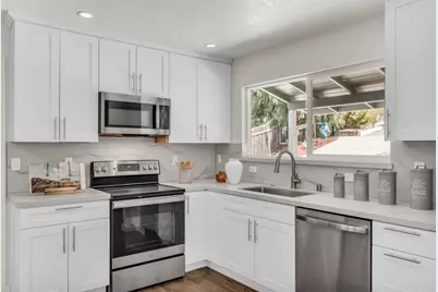 388 Ashford Ave, San Carlos, CA 94070 - Photo 14