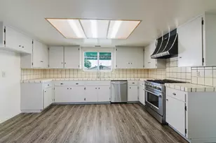 221 Rio Vista Dr, King City, CA 93930 - Photo 10