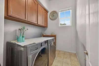 551 Hillock Dr, Hollister, CA 95023 - Photo 38