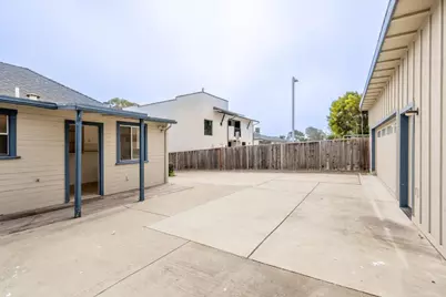 271 Foam St, Monterey, CA 93940 - Photo 20