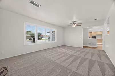 654 La Mesa Dr, Salinas, CA 93901 - Photo 2