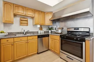 541 Trinidad Ln, Foster City, CA 94404 - Photo 14