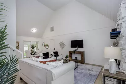 14655 Country Ln, Morgan Hill, CA 95037 - Photo 4