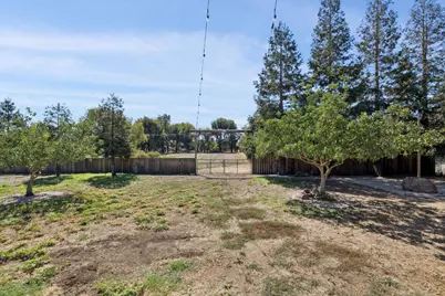 740 California Ave, San Martin, CA 95046 - Photo 42