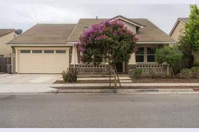 1225 Steinbeck Dr, Hollister, CA 95023 - Photo 2