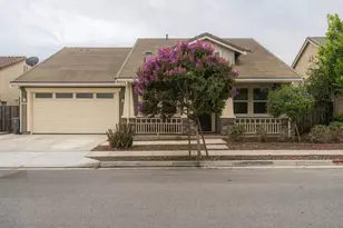 1225 Steinbeck Dr, Hollister, CA 95023 - Photo 2