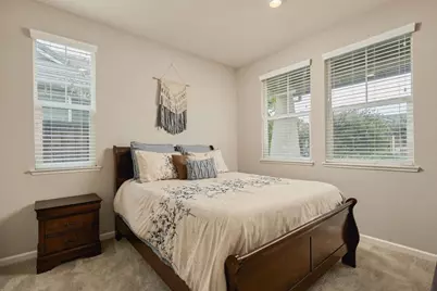 1225 Steinbeck Dr, Hollister, CA 95023 - Photo 10