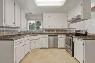 924 San Vincente Ave, Salinas, CA 93901 - Photo 8