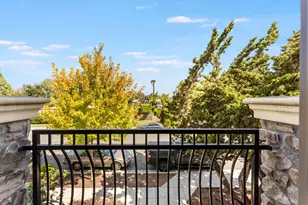 539 Walker Dr, Mountain View, CA 94043 - Photo 12