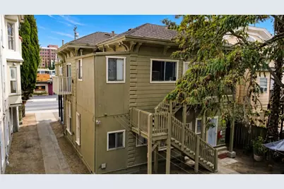 139 E Julian St, San Jose, CA 95112 - Photo 8