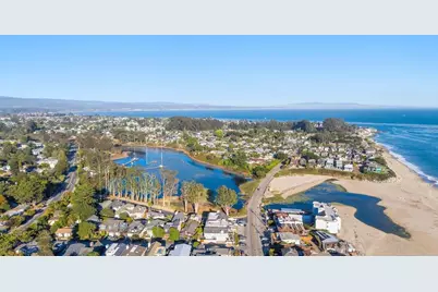 22130 E Cliff Dr 2D, Santa Cruz, CA 95062 - Photo 50