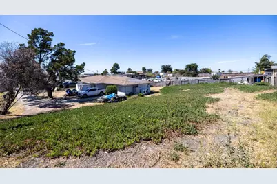328 Boronda Rd, Salinas, CA 93907 - Photo 4